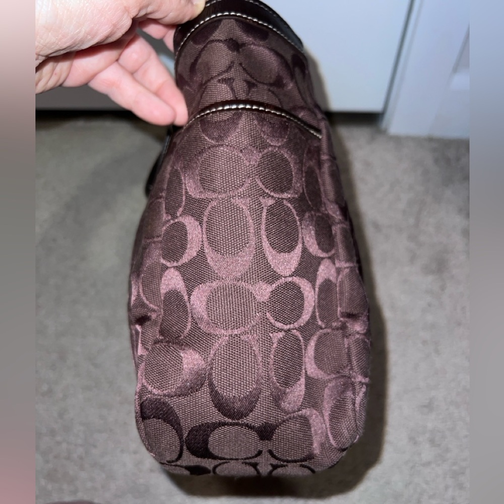 Coach Brown Signature Tote Shoulder Bag - Picture 3 of 10